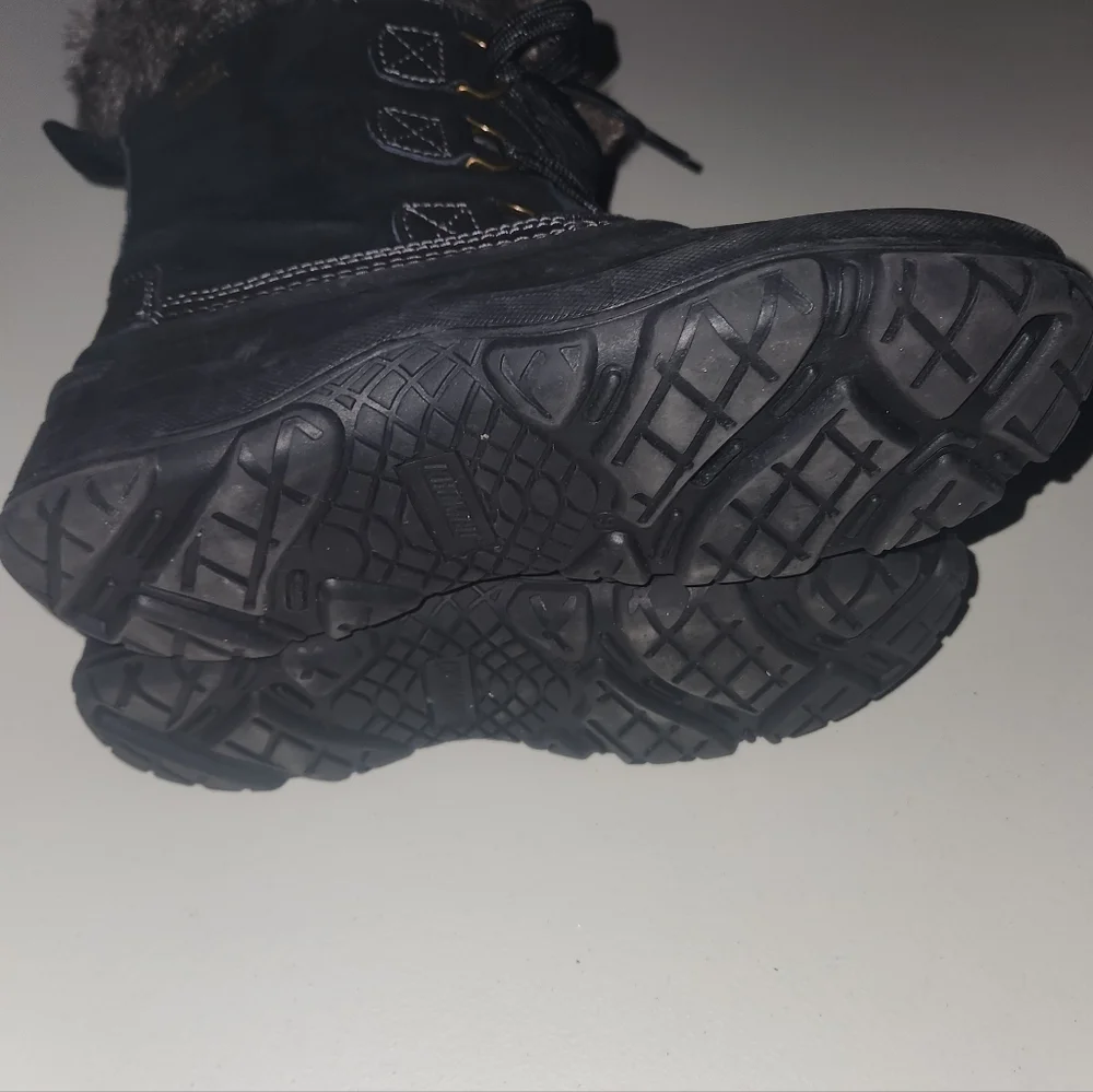 Women's Khombu Watefproof Winter Black Fur-Lined Boots Size 9